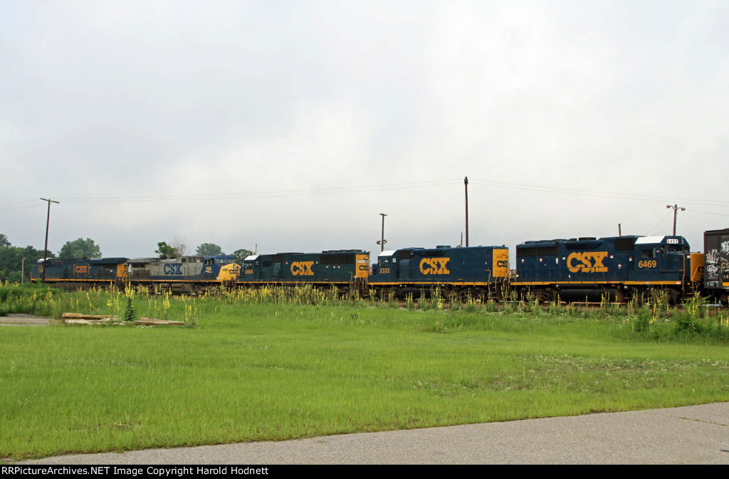 CSX 6469 is the last locomotive on train Q491-27 headed southbound